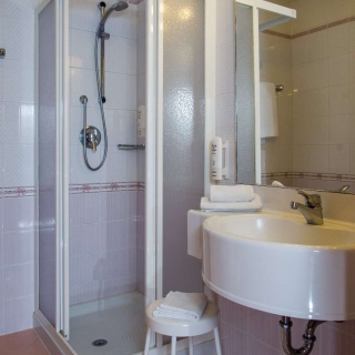 camera-6-bagno-001